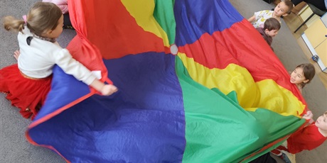 Powiększ grafikę: zabawy-w-czasie-ferii-671254.jpg