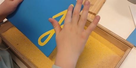 Powiększ grafikę: zajecia-z-elementami-metody-montessori-619912.jpg