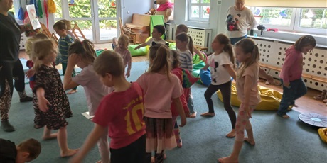 Powiększ grafikę: zajecia-z-pedagogiem-614887.jpg