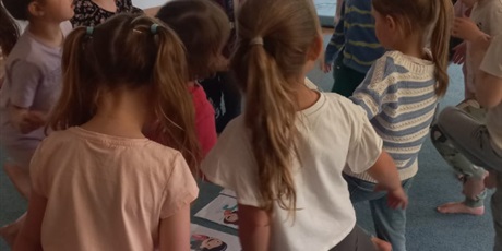 Powiększ grafikę: zajecia-z-pedagogiem-614894.jpg