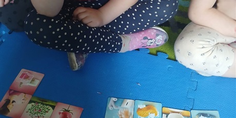 Powiększ grafikę: zajecia-z-pedagogiem-rewalidacja-terapia-pedagogiczna-i-program-sensoryczna-zabawa-zmysly-udoskonala-620878.jpg