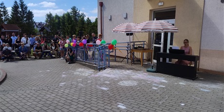 Powiększ grafikę: zakonczenie-roku-przedszkolnego-632028.jpg