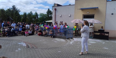 Powiększ grafikę: zakonczenie-roku-przedszkolnego-632033.jpg