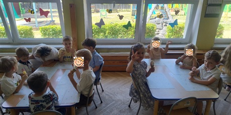 Powiększ grafikę: zakonczenie-roku-przedszkolnego-706792.jpg