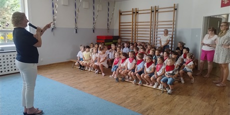 Powiększ grafikę: zakonczenie-roku-przedszkolnego-706794.jpg