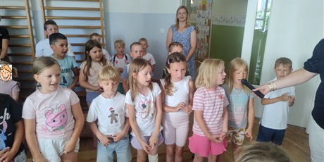 Powiększ grafikę: zakonczenie-roku-przedszkolnego-706852.jpg