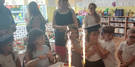 Powiększ grafikę: zakonczenie-roku-przedszkolnego-707485.jpg