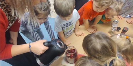 Powiększ grafikę: zakwas-z-burakow-program-zielonej-edukacji-hevelianum-662862.jpg