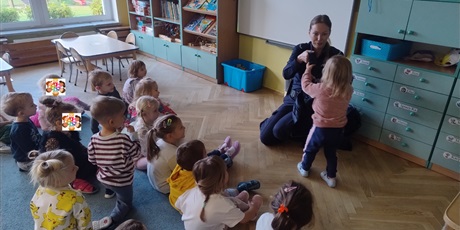 Powiększ grafikę: zawod-policjant-643219.jpg