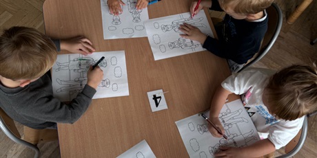 Powiększ grafikę: zawod-policjant-643276.jpg