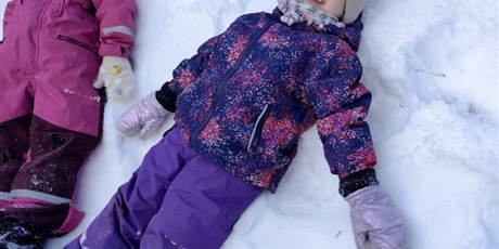 Powiększ grafikę: zimowe-zabawy-669743.jpg