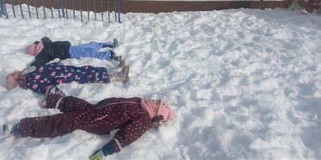 Powiększ grafikę: zimowe-zabawy-676439.jpg